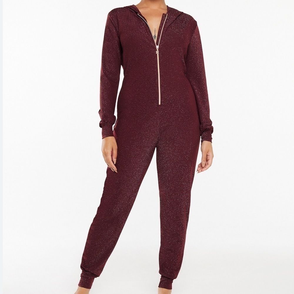 SAVAGE x FENTY Sleep and Shine Hooded Onesie in Red Cocoa Size L